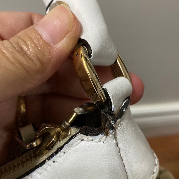 Gucci hand bag or shoulder small bag -authentic - Picture 5 of 17